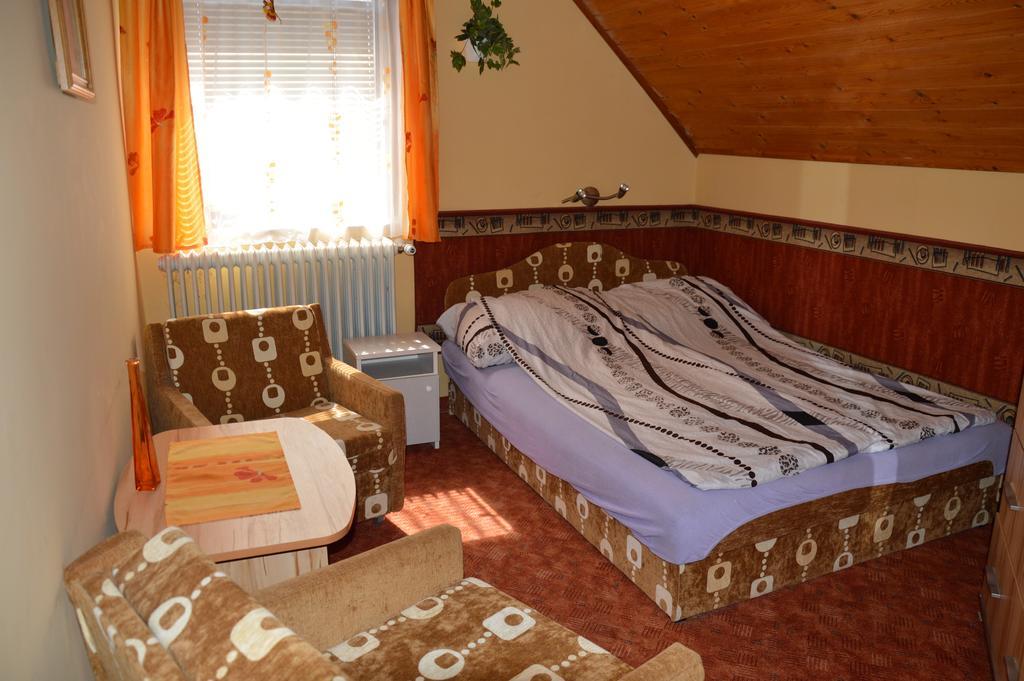 Apartman Aniko Vendeghaz Harkan Zimmer foto