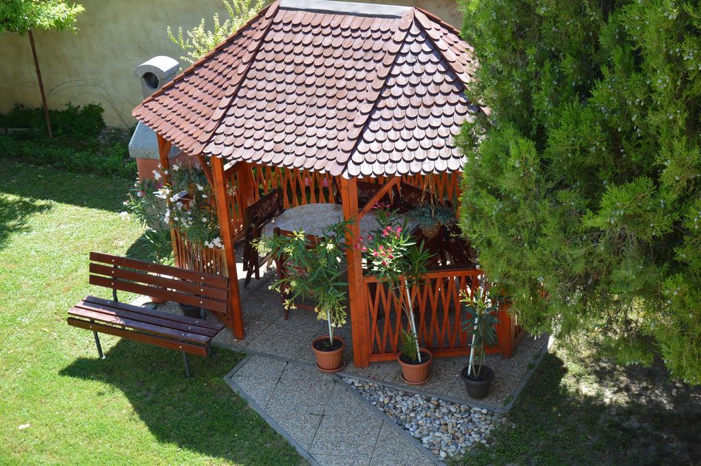 Apartman Aniko Vendeghaz Harkan Zimmer foto